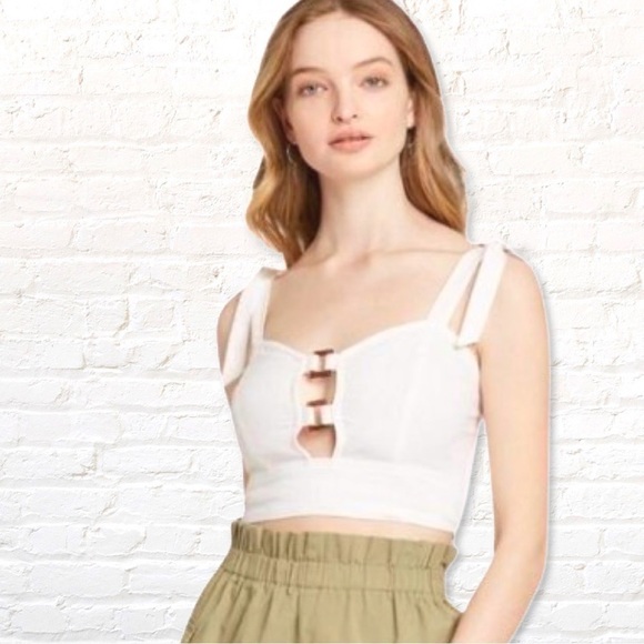 wild fable Tops - Wild Fable Cream  Buckle Accent Cropped Linen Tank Top Size Medium